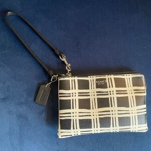 COACH Wild Plaid Corner-Zip Wristlet ~ Black‎ and White